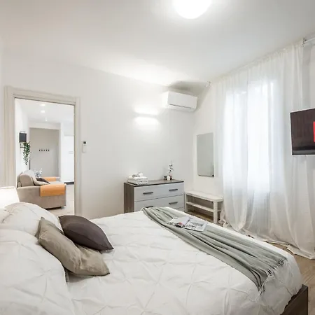 *casa Mulino - Storia E Modernità* Appartamento