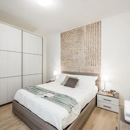 *casa Mulino - Storia E Modernita* * Modena