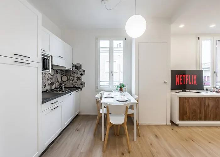 *casa Mulino - Storia E Modernita* * Μόντενα