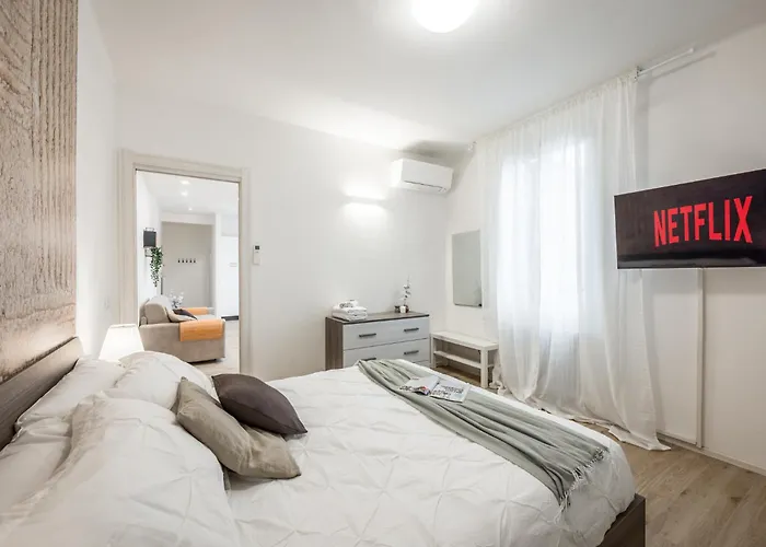 *casa Mulino - Storia E Modernita* Διαμέρισμα